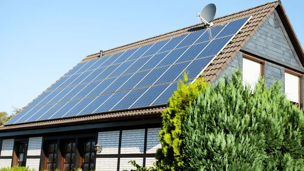 Disadvantages of Solar Energy: What Homeowners Should Know 4 Greenhouse effect and solar energy